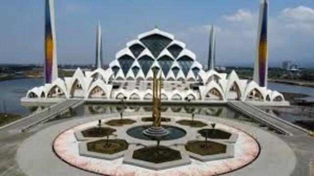 Wisata Religi Terkenal